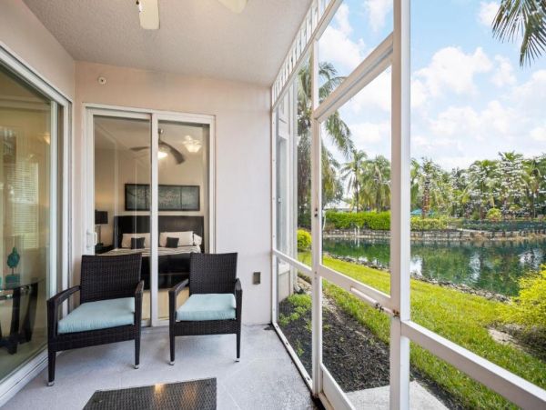 Naples Florida Vacation Rental Golf Course Condo with Pool & Tennis