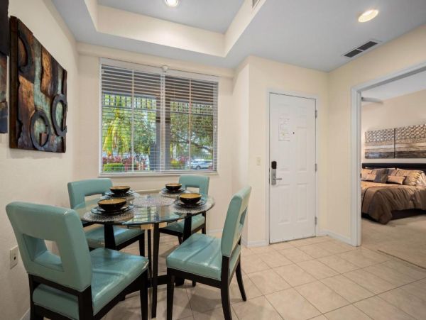 Naples Florida Vacation Rental Golf Course Condo with Pool & Tennis