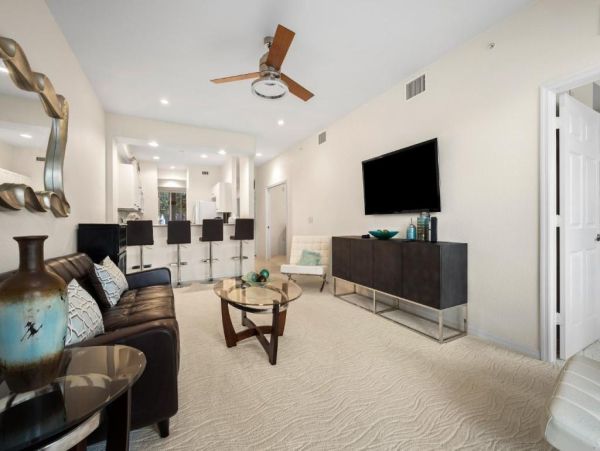 Naples Florida Vacation Rental Golf Course Condo with Pool & Tennis