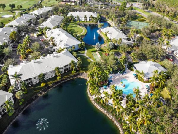 Naples Florida Vacation Rental Golf Course Condo with Pool & Tennis
