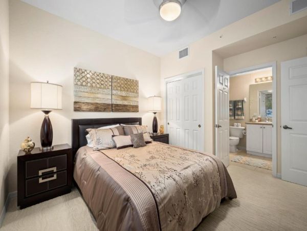 Naples Florida Vacation Rental Golf Course Condo with Pool & Tennis