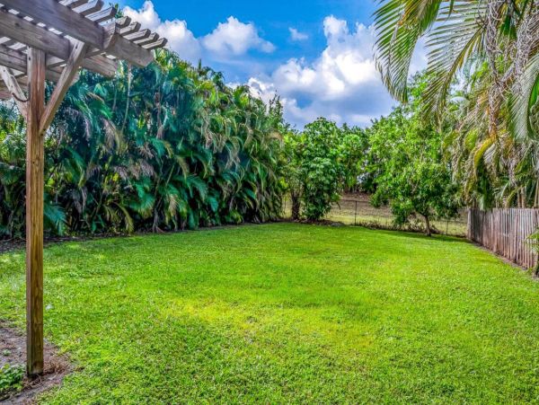 Charming Vacation 2 Bedroom Rental in Naples