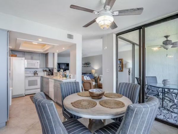 Naples Oceanfront Exceptional Two Bedroom Vacation Rental