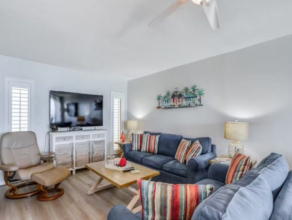Naples Oceanfront Exceptional Two Bedroom Vacation Rental