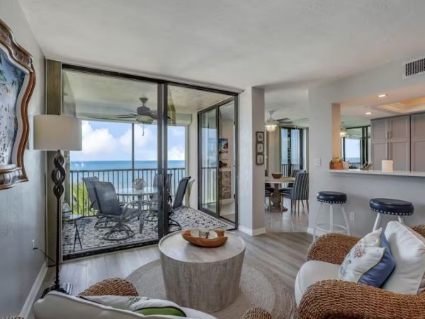Naples Oceanfront Exceptional Two Bedroom Vacation Rental