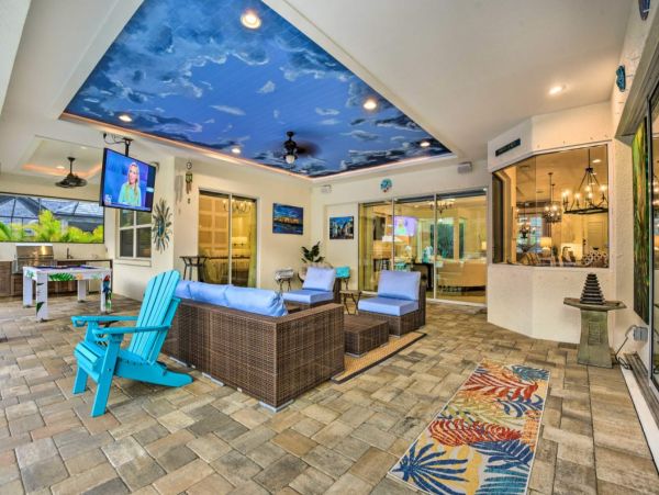 Ultimate Beach Retreat in Sarasota with Pool and Hot Tub