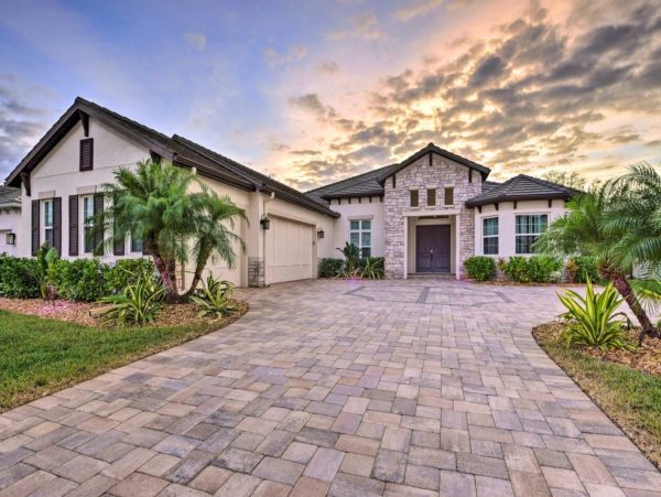 Ultimate Beach Retreat in Sarasota with Pool and Hot Tub