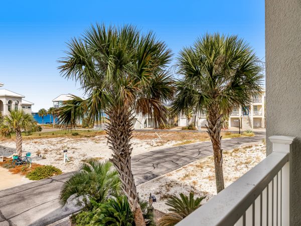 Stay in Style Navarre Beach Vacation Rental with 4 Bedrooms