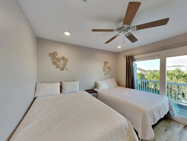 Gulf View Four Bedroom Vacation Home in Navarre Beach