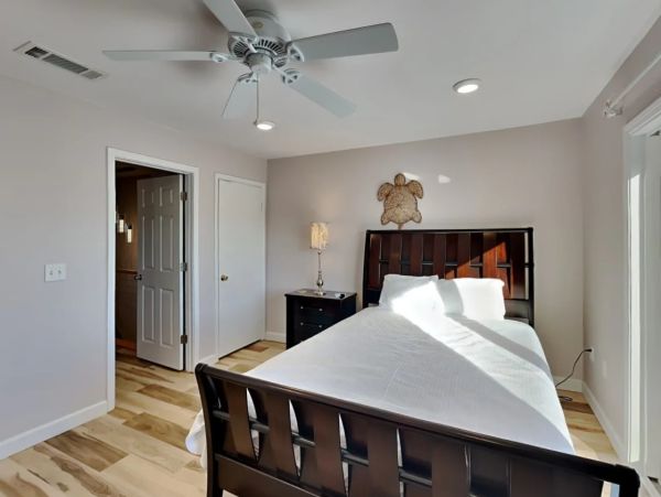 Gulf View Four Bedroom Vacation Home in Navarre Beach