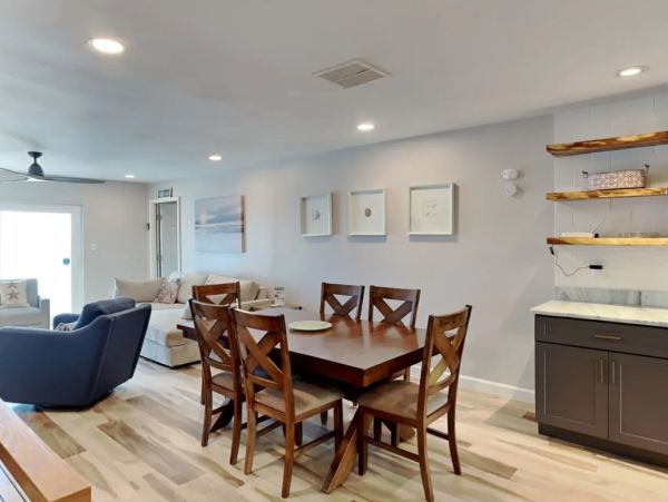 Gulf View Four Bedroom Vacation Home in Navarre Beach