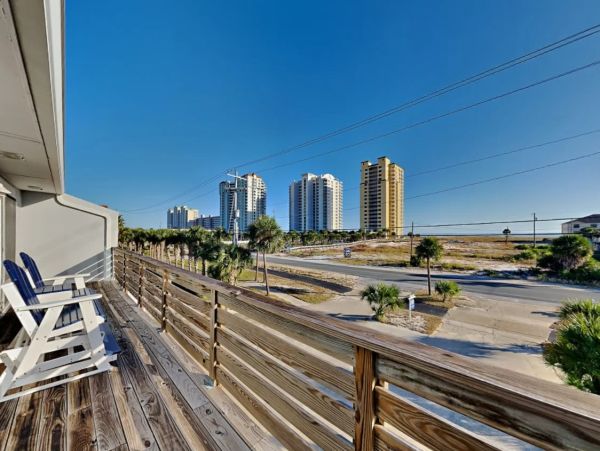 Gulf View Four Bedroom Vacation Home in Navarre Beach