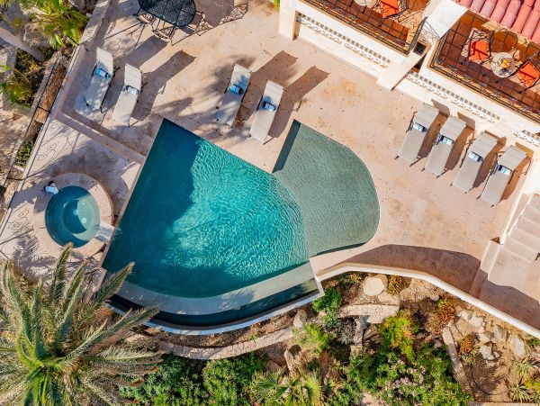 Cabo San Lucas Vacation Home Eight Bedroom with Pools