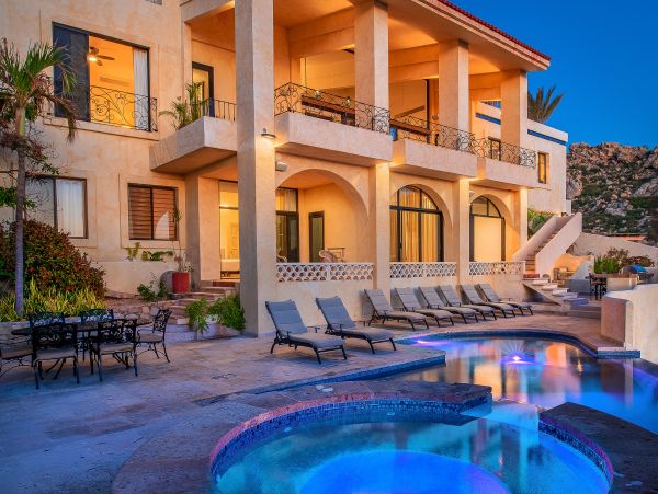 Cabo San Lucas Vacation Home Eight Bedroom with Pools