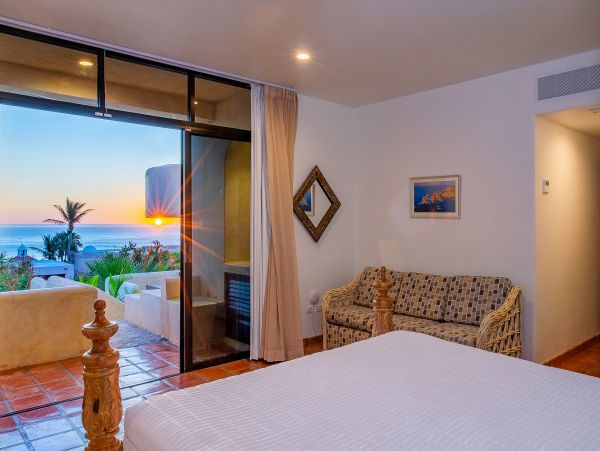 Cabo San Lucas Vacation Home Eight Bedroom with Pools