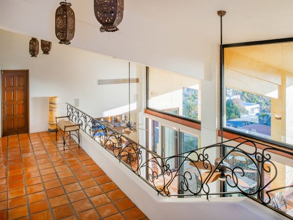 Cabo San Lucas Vacation Home Eight Bedroom with Pools