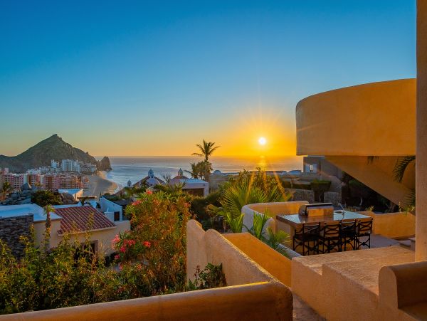 Cabo San Lucas Vacation Home Eight Bedroom with Pools