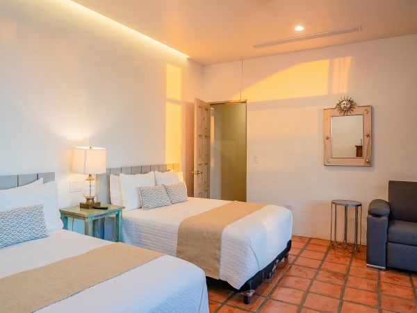 Cabo San Lucas Vacation Home Eight Bedroom with Pools