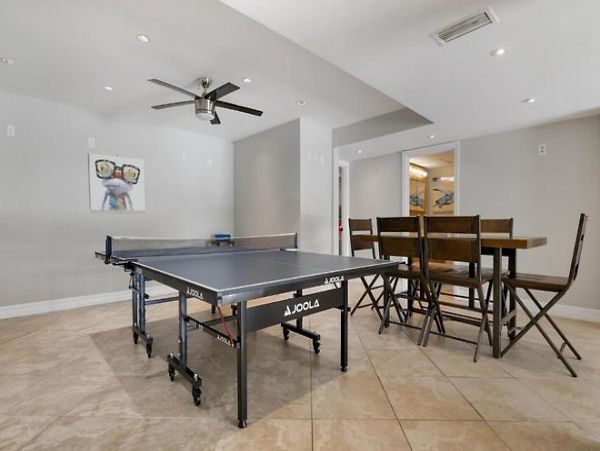 Bradenton Vacation Home Four Bedroom with Pool