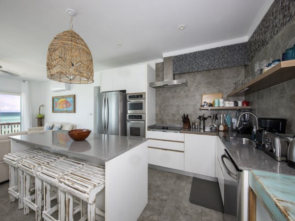 Bahamas Luxury Villa Sleeps Ten Guests