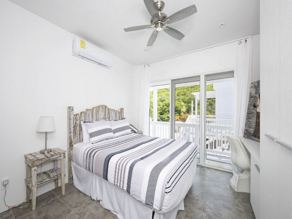 Bahamas Luxury Villa Sleeps Ten Guests