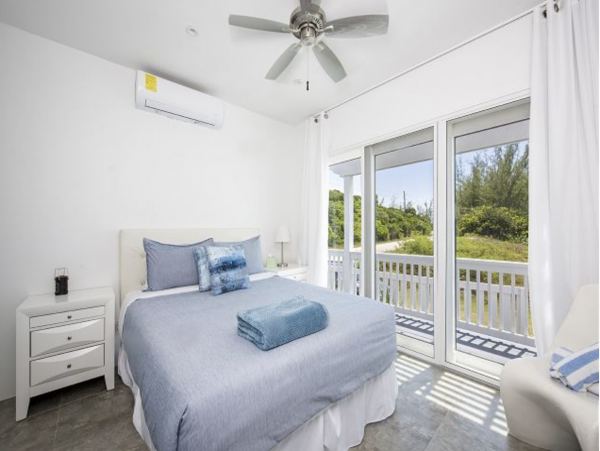 Bahamas Luxury Villa Sleeps Ten Guests