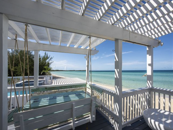 Bahamas Luxury Villa Sleeps Ten Guests