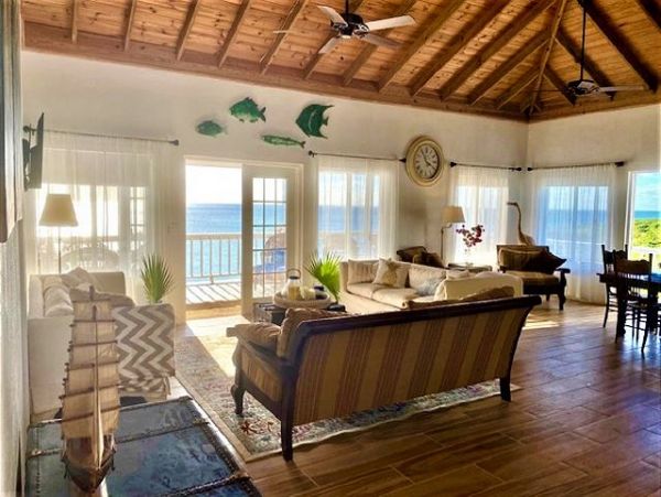 Five Bedroom Oceanfront Vacation Villa Eleuthera