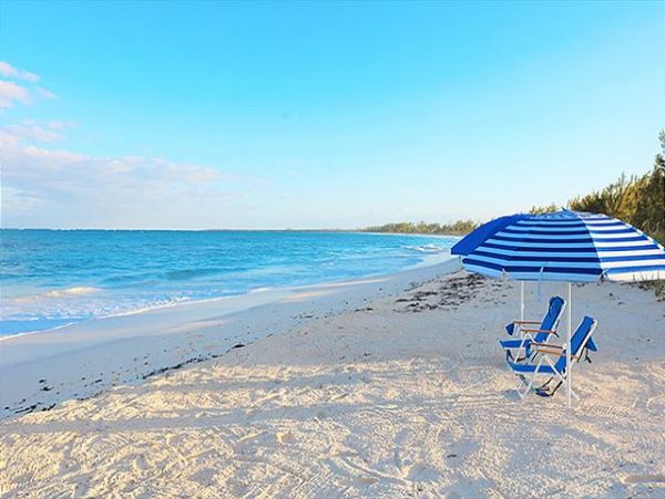 Luxury Bahamas Vacation Villa on Beach Sleeps 22