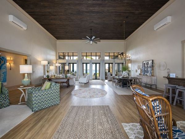 Luxury Bahamas Vacation Villa on Beach Sleeps 22