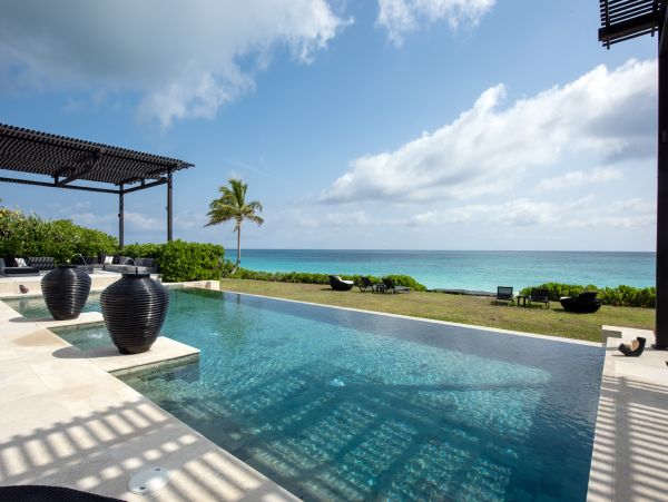 Beachfront Four Bedroom Vacation Rental in The Bahamas
