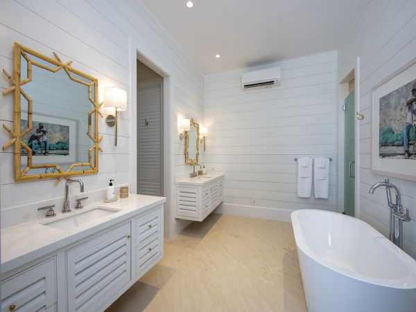 Oceanfront Bahamas Vacation Pool Home Four Bedroom
