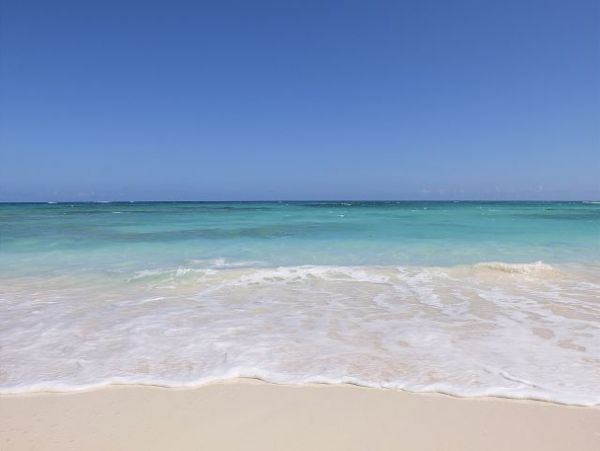 Luxury Beachfront Villa - Your Perfect Getaway