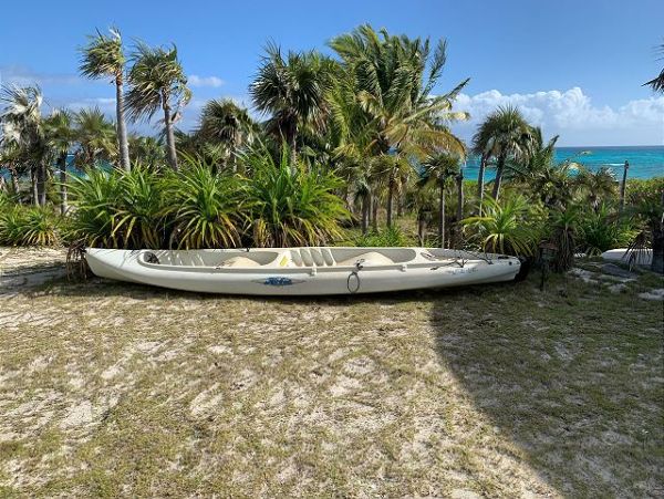 Bahamas Pool Home with 3 Bedrooms Located on the Beach