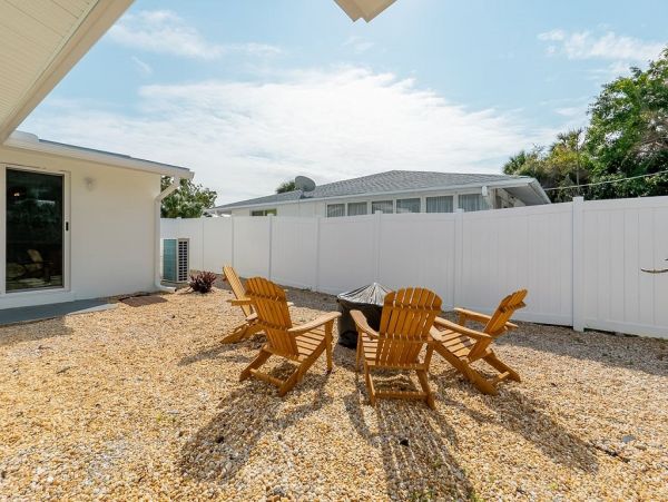 A Perfect Island Get Away for Your Vacations Sleeps 9 Guests