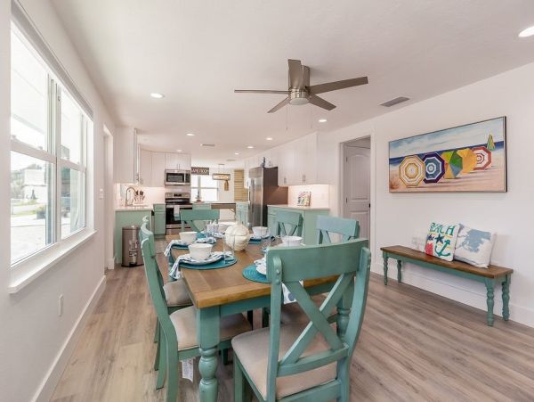 A Perfect Island Get Away for Your Vacations Sleeps 9 Guests