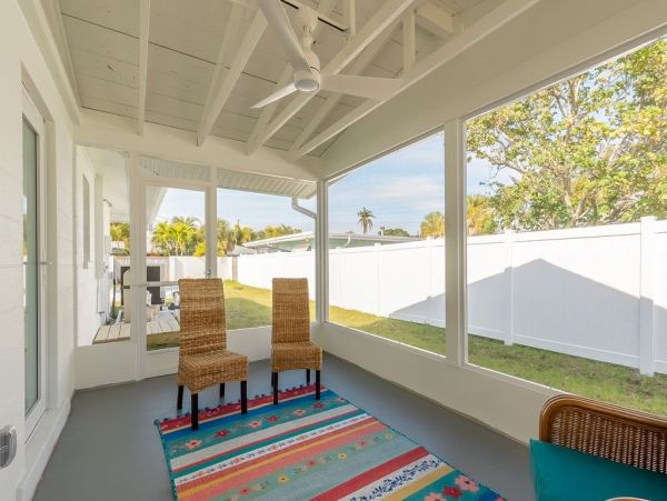 A Perfect Island Get Away for Your Vacations Sleeps 9 Guests