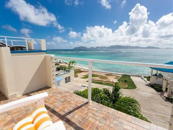Luxury 7 Bedroom Beachfront Estate in Blowing Point