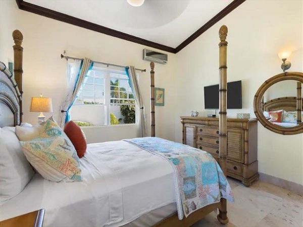 Luxury 7 Bedroom Beachfront Estate in Blowing Point