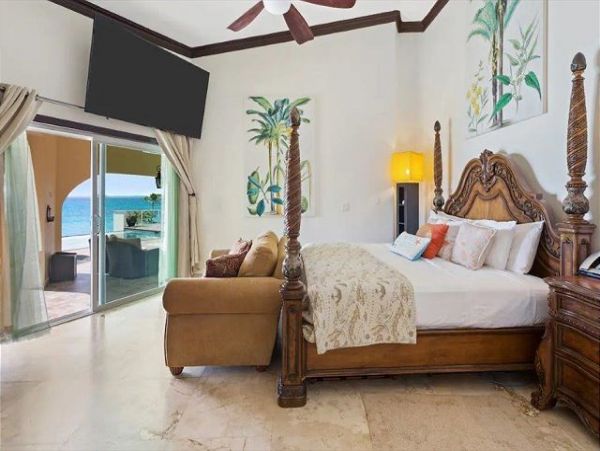 Luxury 7 Bedroom Beachfront Estate in Blowing Point
