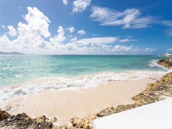 Luxury 7 Bedroom Beachfront Estate in Blowing Point