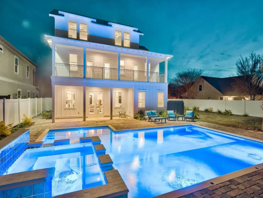 Posh Eight Bedroom Vacation Home in Destin Walk to the Beach