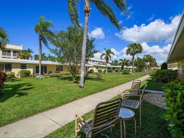 Siesta Key Vacation Condo One Bedroom