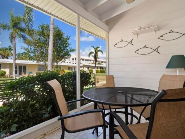 Siesta Key Vacation Condo One Bedroom