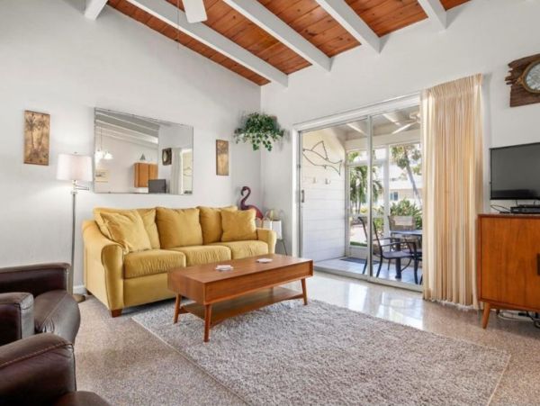 Siesta Key Vacation Condo One Bedroom
