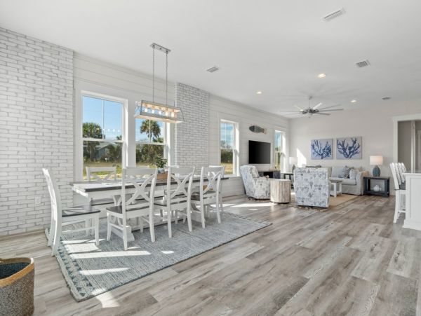 Five Bedroom Luxury Vacation Home In Panama City Beach