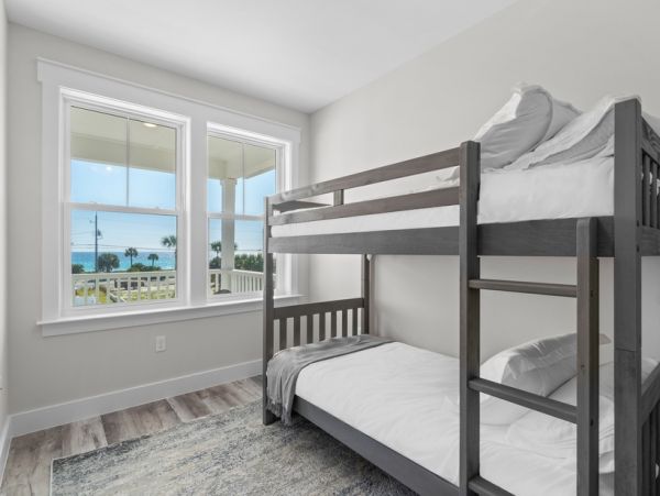 Five Bedroom Luxury Vacation Home In Panama City Beach