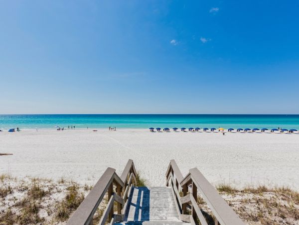 Five Bedroom Luxury Vacation Home In Panama City Beach