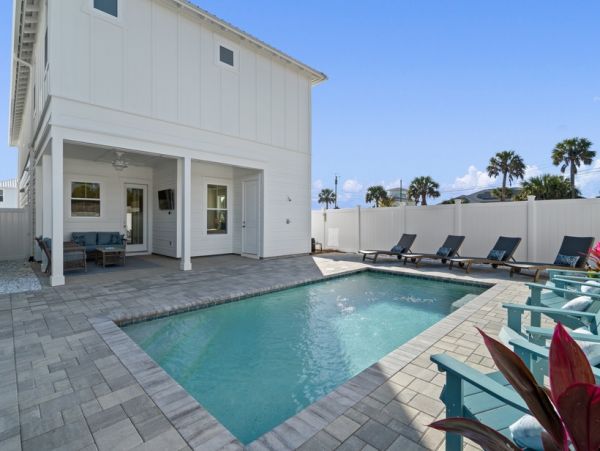 Five Bedroom Luxury Vacation Home In Panama City Beach