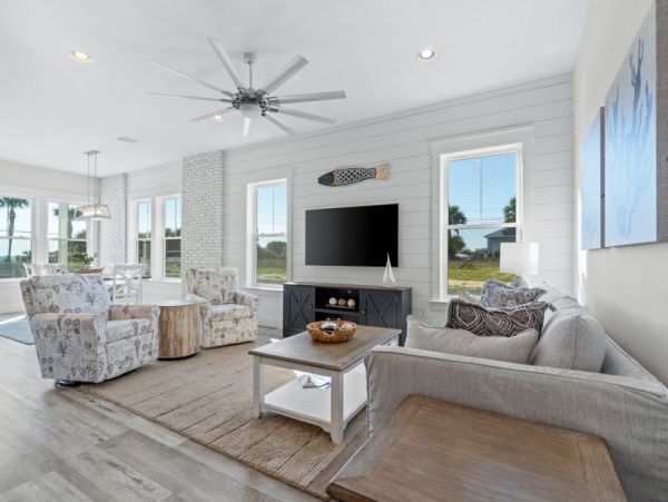 Five Bedroom Luxury Vacation Home In Panama City Beach